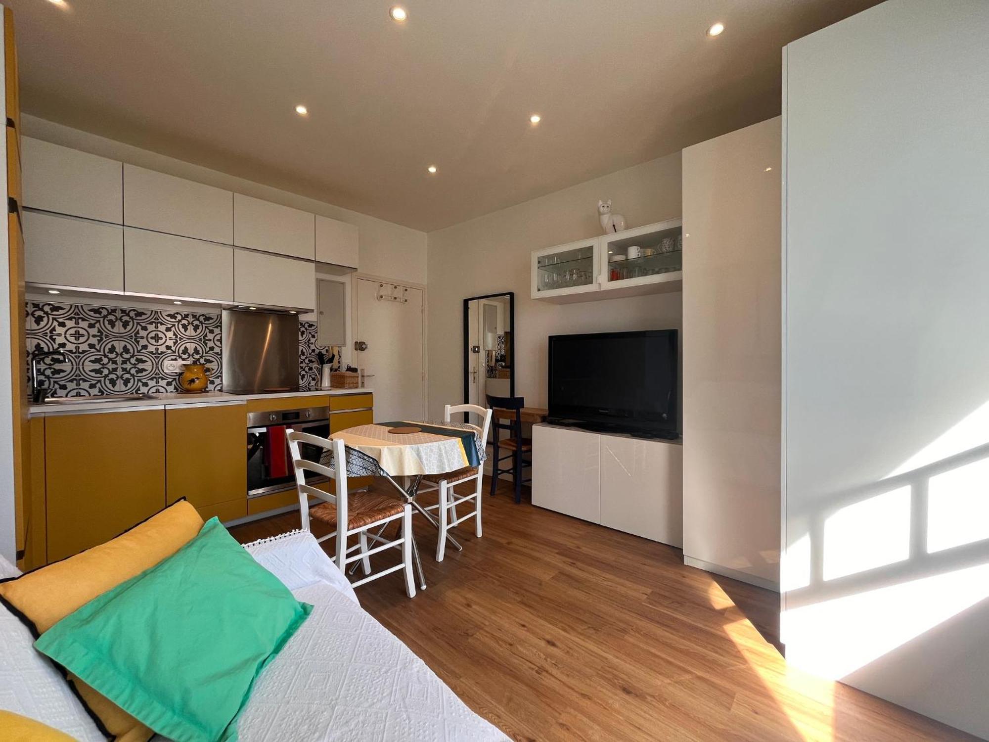 Appartement Lumineux 1 Chambre Au Coeur De Saint-Jean-De-Luz, Proche Plage Et Halles - Fr-1-239-890 エクステリア 写真